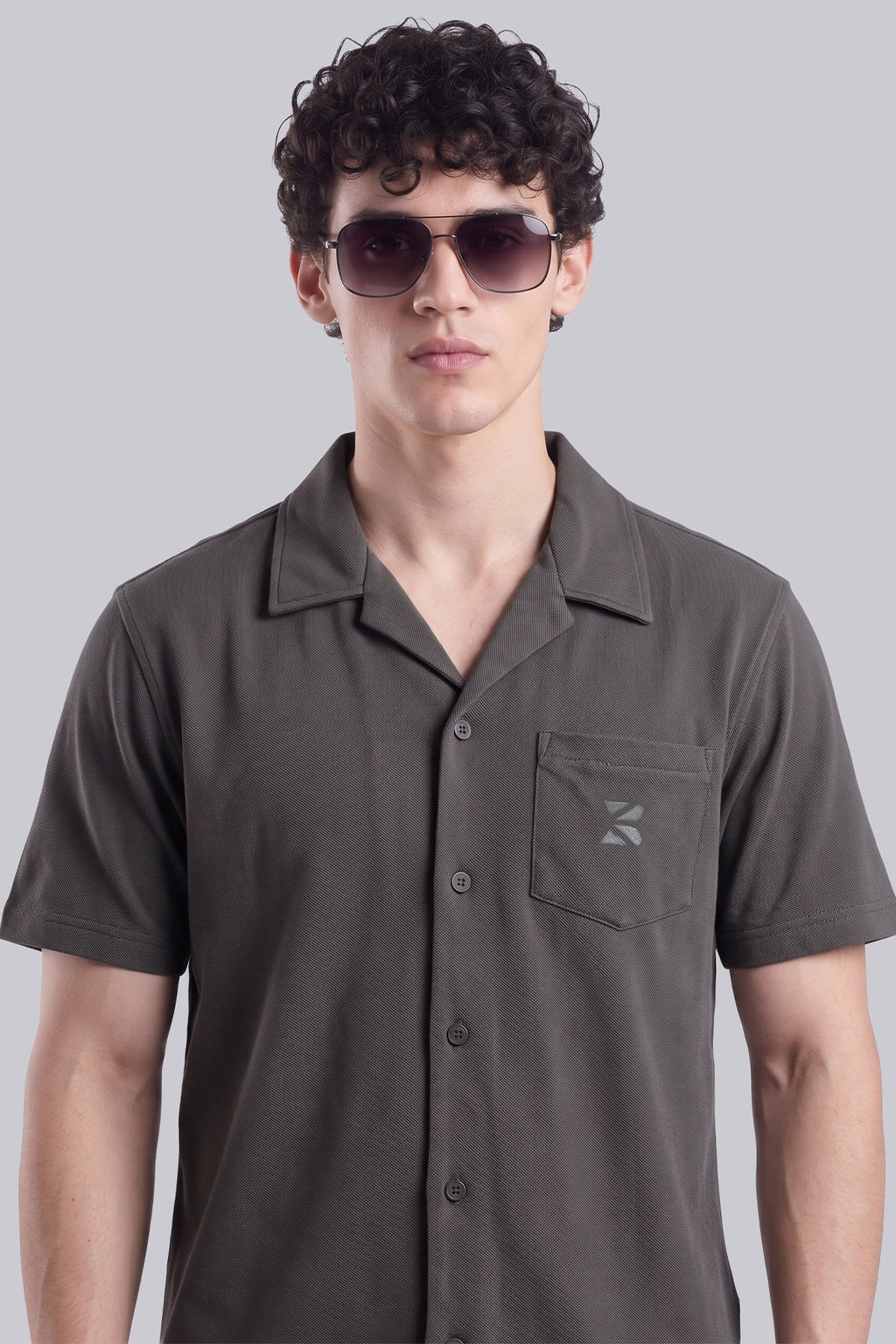 Button Down Shirt / Black