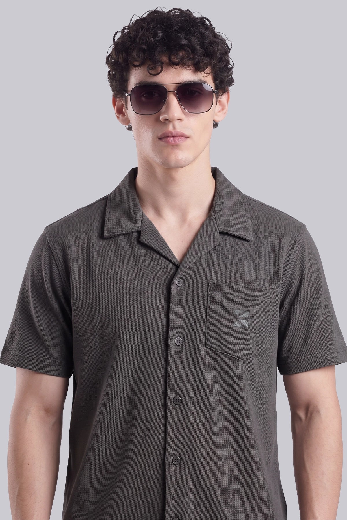 Button Down Shirt / Black